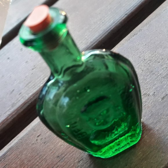 Vintage Glass Bottle with Lid Benjamin Franklin Green Art Glass Dollhouse - Picture 9 of 11